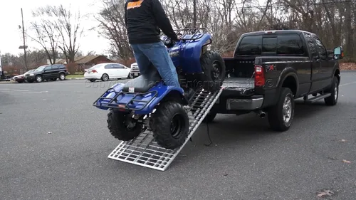 Vista 3 de Rampa plegable de aluminio de 6 pies fabricada en EE. UU., 400DR - Rampa para ATV/quitanieves