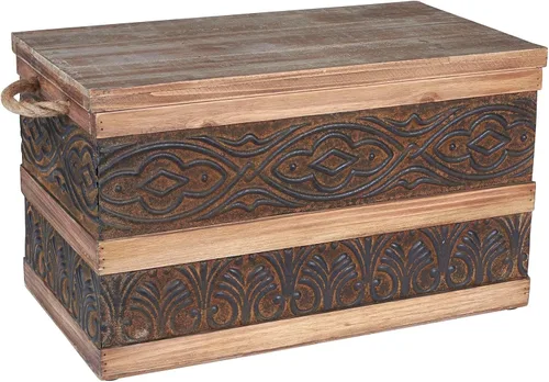 Vista 21 de Household Essentials Baúl decorativo de estilo victoriano, acabado en madera envejecida y acentos metálicos, con tapa completamente abierta y asas