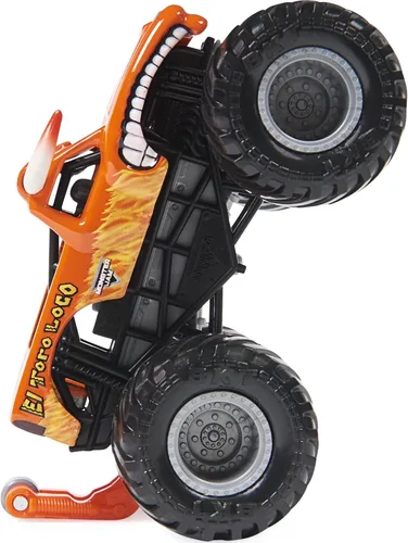 Vista 3 de Monster Jam 2021 Spin Master 1:64 Camión monstruo fundido a troquel con barra de ruedas: Retro Rebels El Toro Loco Naranja