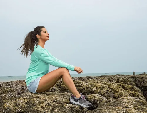Vista 7 de BALEAF Camisas de manga larga para mujer, protección solar UPF50+, secado rápido, senderismo, pesca