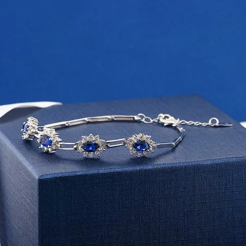 Vista 4 de Gem Stone King Pulsera de tenis de plata de ley 925 con zafiro simulado para mujer (2.36 quilates, 7 pulgadas con extensor de 1 pulgada), Metal