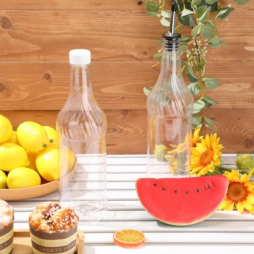 Vista 4 de Dandat 24 botellas de plástico de cuello largo de 32 onzas con vertedor y tapas, botellas de plástico para verter jugo con vertedores de acero