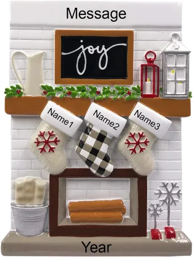 Vista 3 de Adorno personalizado para árbol de Navidad familiar de 3 chimeneas 2024 – Decoración de manto de calcetín de invierno, regalo de amigo, primo