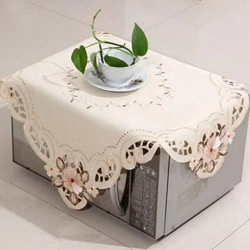 Vista 9 de LeLehome - Mantel de encaje bordado con flores cafés, color crema y beige, diseño clásico y tela que no se arruga para mesa de comedor