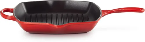 Vista 2 de Le Creuset Sartén cuadrada de hierro fundido esmaltado Signature con asa de hierro, 10.25 pulgadas, Cerise