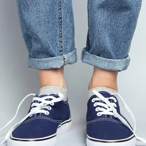 Vista 3 de 3 pares de cordones planos para zapatos deportivos, cordones planos de 516 pulgadas de ancho y 47 pulgadas de largo, cordones blancos de repuesto