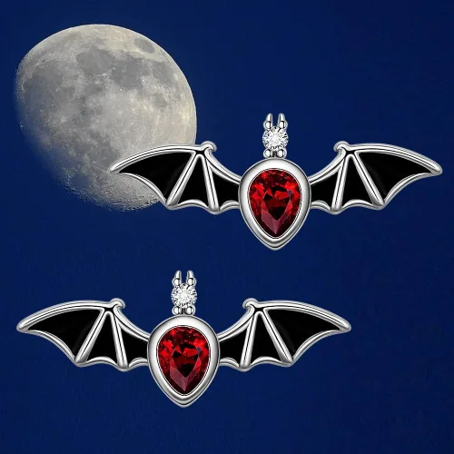 Vista 4 de Aretes hipoalergénicos de plata de ley con forma de murciélago con forma de calabaza y llama, murciélagos, para mujeres, adolescentes, niñas, orejas
