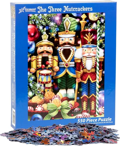 Vista 2 de Vermont Christmas Company Rompecabezas navideño de tres cascanueces de 550 piezas