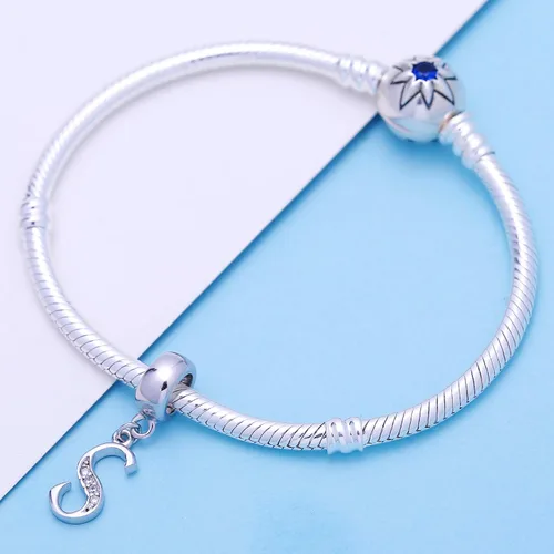 Vista 4 de SoulBeads - Colgantes de plata fina 0,925 de letra inicial, alfabeto A-Z. Dije con cristales compatibles con brazaletes europeos