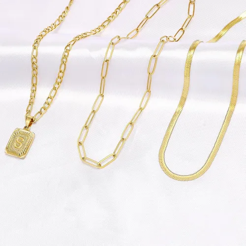 Vista 6 de Memgift Juego de collar en capas de oro, 3 piezas para mujeres y niñas, delicada gargantilla de serpiente con clip de papel, cadena Figaro de acero