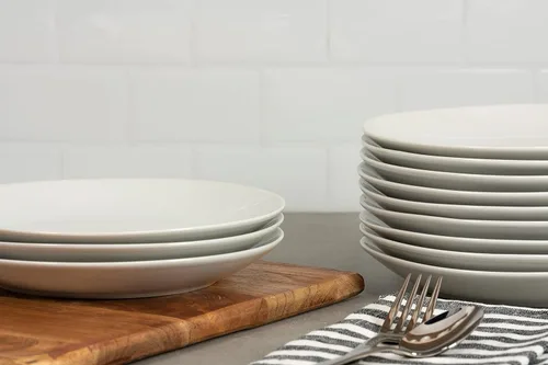 Vista 4 de 10 Strawberry Street 7.5" Catering Coupe - Plato para ensalada/postre (12 unidades), color blanco