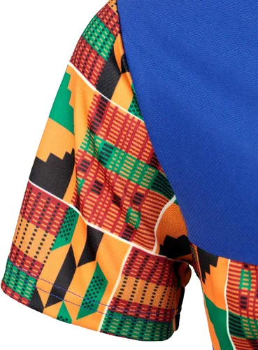 Vista 5 de Conjunto de camiseta y pantalones cortos para hombre con estampado africano de LucMatton
