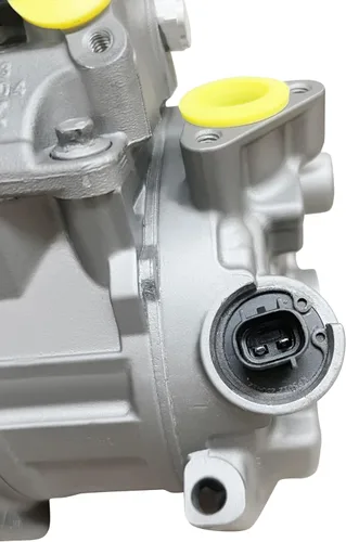 Vista 7 de Compresor de CA RYC y embrague de A/C AEG367 (solo se adapta a modelos de 2.5L)