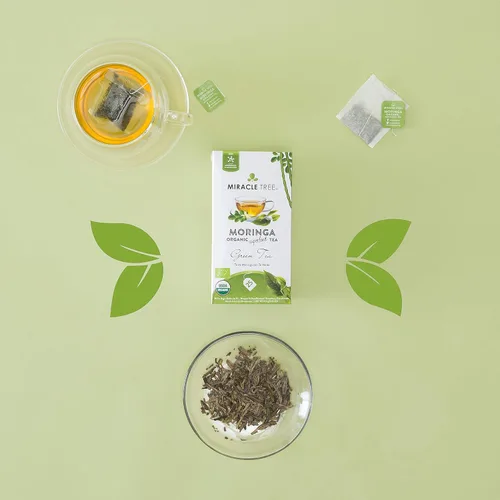 Vista 3 de Miracle Tree - Té orgánico de moringa superalimentaria, paquete de 2, 2 bolsas de té selladas individualmente (arándano, té verde) Variety pack
