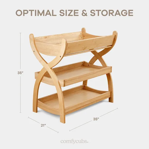 Vista 6 de Comfy Cubs Mesa Cambiadora para Bebé - Construcción de Madera Resistente, Mesa de Cambio para Bebé de Aspecto Atemporal con Dos Estantes Abiertos