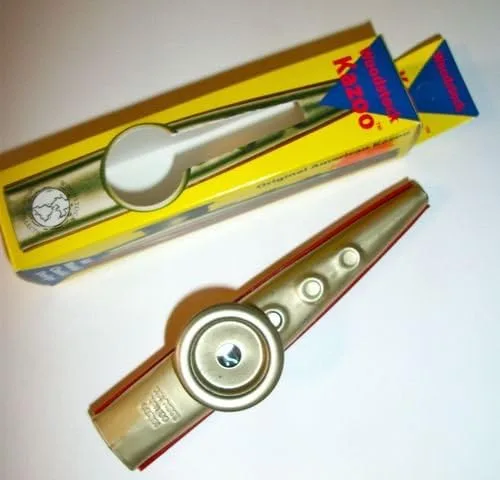 Vista 2 de Kazoo americano original