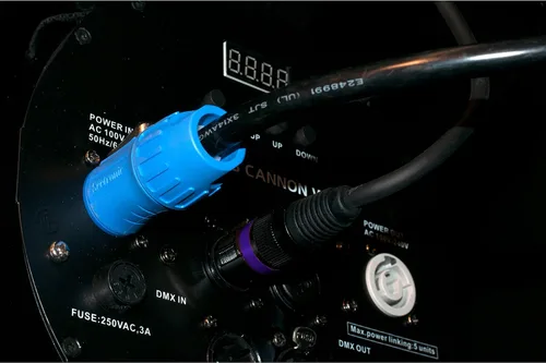 Vista 6 de adj Productos AC3PDMX100 es un cable DMX verdadero de 100 pies para equipos de iluminación