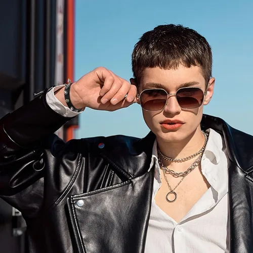 Vista 5 de 2 pulseras de cuero punk, pulsera de remaches trenzados, pulseras emo negras de los años 80 para mujeres y hombres, joyería punk para regalos