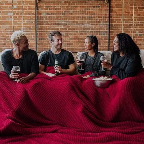 Vista 9 de Big Blanket Co Original Stretch Ballerina - Manta gigante extra grande de 6 x 6 pies, suave, elástica, lavable a máquina, se adapta a toda la familia