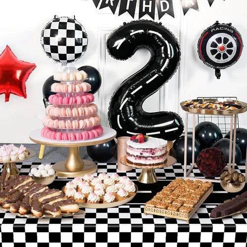 Vista 6 de Decoraciones de fiesta de auto de carreras de cumpleaños número 2