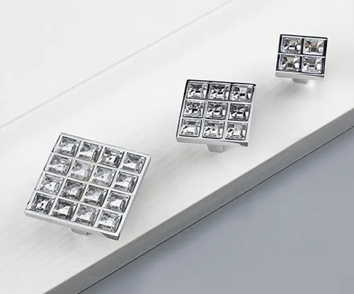 Vista 4 de Paquete de 4 Pomos Tiradores Cuadrados Extra Grandes de Cristal con Strass para Gabinetes Manijas, Pomos Brillantes de Cristal Tipo Diamante