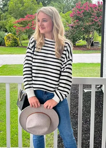 Vista 3 de KIRUNDO 2023 - Suéter de manga larga de gran tamaño para mujer, casual, cuello redondo, abertura lateral, suéter de punto
