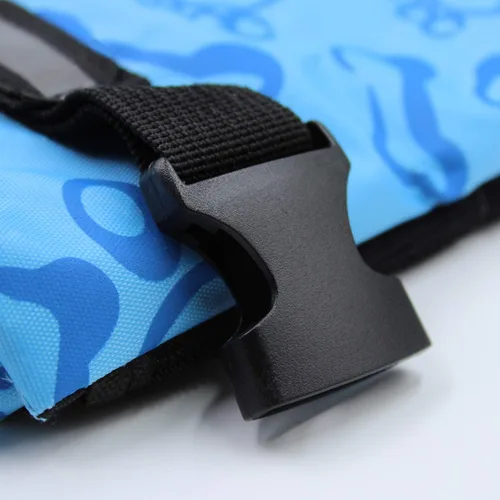 Vista 4 de Chaleco salvavidas para perros de fácil ajuste con cinturón ajustable para proteger las mascotas, traje de baño de seguridad para nadar con rayas