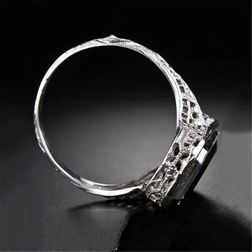 Vista 3 de ChenFeng Anillo de plata 925 hecho a mano con corte baguette con piedra esmeralda verde simulada para hombre y mujer (9)