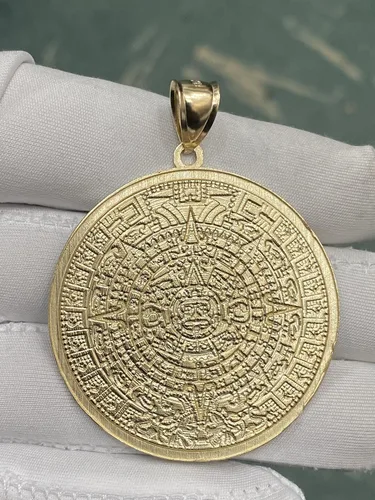 Vista 5 de TGDJ Colgante con dije de calendario maya azteca de oro amarillo de 14 quilates adorno de corte de diamante símbolo espiritual hecho a mano joyería