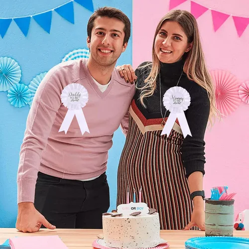 Vista 5 de HAPPYLAND - Decoración para baby shower, insignia de hojalata para mamá y papá para ser baby shower, revelación de género
