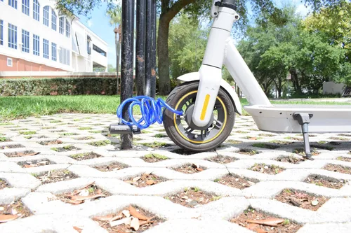 Vista 8 de DocksLocks Juego de candado de cable para bicicleta, cable de seguridad en espiral con cerradura de llave y soporte de montaje, protección antirrobo