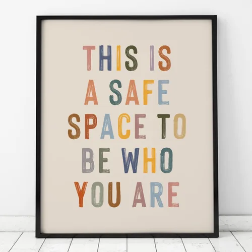 Vista 3 de Letreros de aula con texto en inglés «This Is A Safe Space», decoración de oficina de terapia para consejero escolar, psicólogo y aula, póster