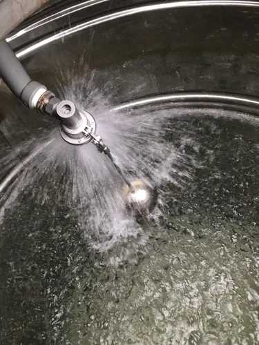 Vista 5 de Válvula de bola de flotador equilibrada de acero inoxidable 304, montaje en tanque, 100 Psi (3/4")