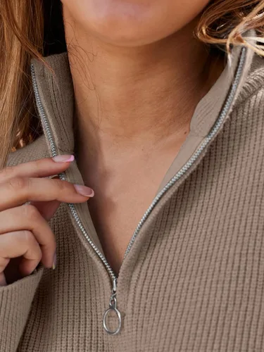 Vista 4 de LILLUSORY Suéter de punto con cuello de rayas con cremallera de un cuarto para mujer, ropa cálida de punto para invierno 2023 a la moda