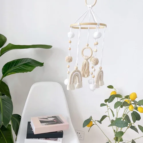 Vista 6 de Móvil de macramé para cuna – Móvil neutro de género para decoración de guardería – Decoración bohemia para colgar en la pared de arcoíris – Borlas