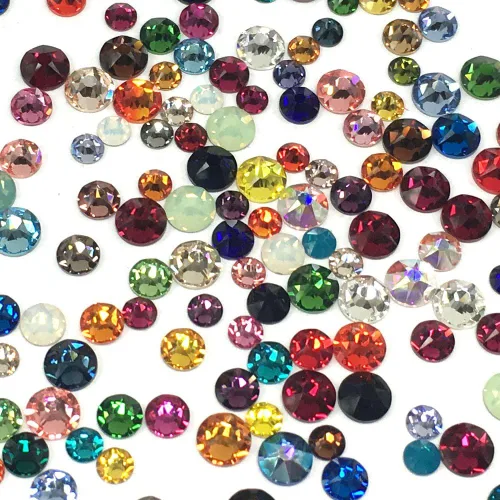 Vista 2 de Colores surtidos 2088 Xirius Swarovski Crystal Mixto Tamaños ss12 ss16 ss20 Flatbacks Sin Hotfix Diamantes redondos