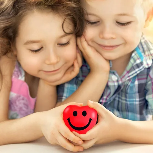 Vista 7 de 30 bolas de estrés con forma de corazón, mini bola sonriente de 1.5 pulgadas para aliviar el estrés en forma de corazón para juguetes de San