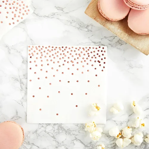 Vista 3 de Juvale Servilletas de cóctel con confeti de oro rosa, 5 x 5 pulgadas, 100 unidades, desechables de 3 capas, papel de aluminio con lunares