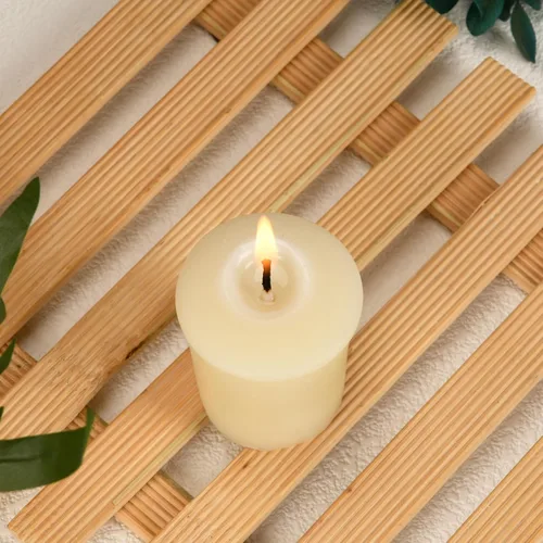 Vista 4 de Velas votivas de cera de abeja pura, paquete de 10 velas de cera de abeja natural sin perfume para fiestas familiares y regalos de cumpleaños Marfil