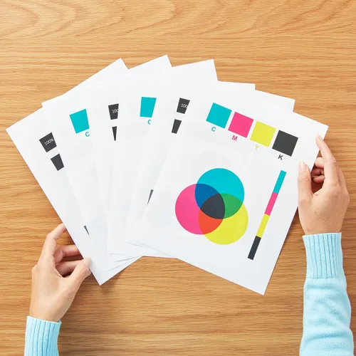 Vista 6 de Amazon Basics - Papel de copia multipropósito para impresora (blanco brillante 96, 8.5 x 11 pulgadas, 1 resma (500 hojas)