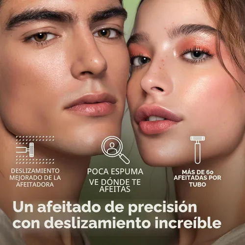 Vista 4 de King of Shaves Gel de afeitado refrescante para hombres, gel de afeitar transparente de baja espuma para pieles sensibles, moldeo de barba