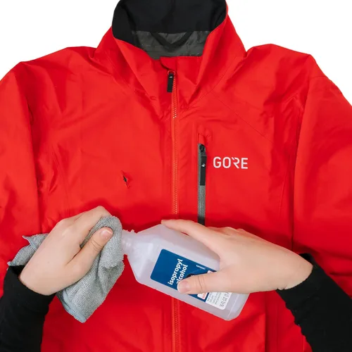 Vista 9 de GEAR AID Tenacious Tape Gore-TEX - Parches de tela para fijar rápidamente agujeros y desgarros en chaquetas, guantes, pantalones de lluvia y esquí