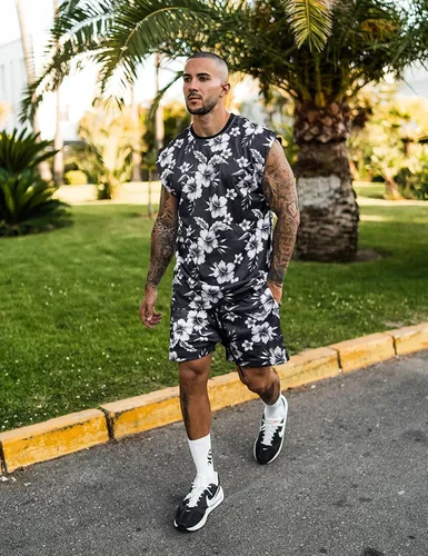 Vista 3 de AstoSeu Conjunto hawaiano casual sin mangas de 2 piezas para hombre, camisa de flores