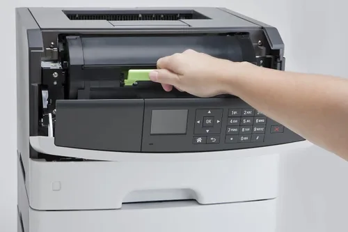 Vista 4 de Impresora monocromática MS415dn de Lexmark, Negro