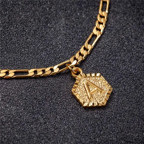 Vista 6 de Tobilleras con iniciales unisex, pulsera de eslabones cubanos chapadas en plata y oro de 18 quilates para mujeres y niñas, tobillera dorada