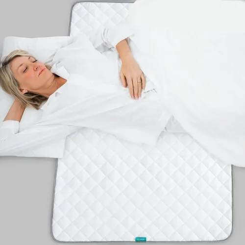 Vista 7 de Protector de colchón impermeable para cuna, almohadillas para orina de 27 x 38 pulgadas, color gris 4 Layers Incontinence Bed Pads, Non-Slip &