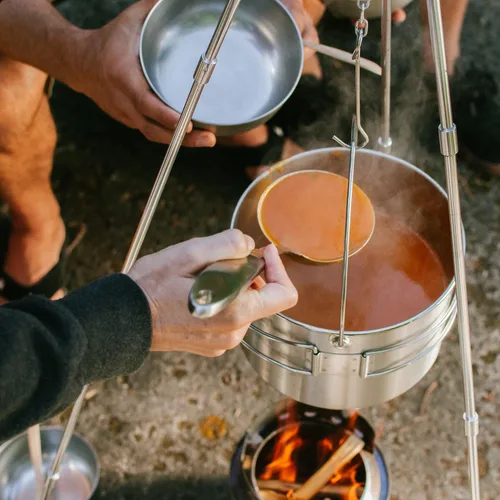 Vista 5 de Solo Stove Trípode accesorios de campamento, trípode compacto y ligero de aluminio con cadena ajustable para colgar, perfecto para estufa portátil
