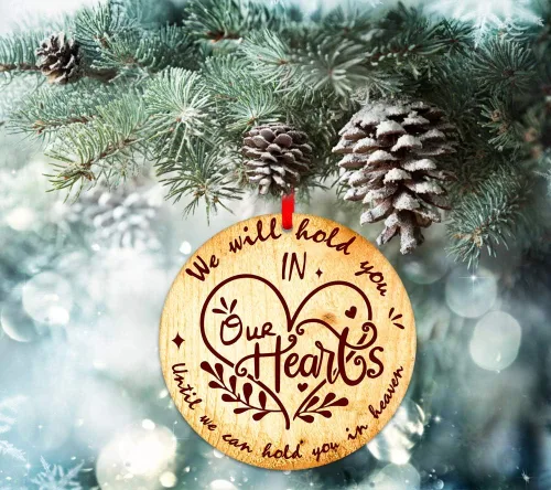 Vista 4 de PETCEE Adornos de Navidad en el cielo, adorno conmemorativo de Navidad de 3 pulgadas, te sostendremos en nuestros corazones hasta que te podamos