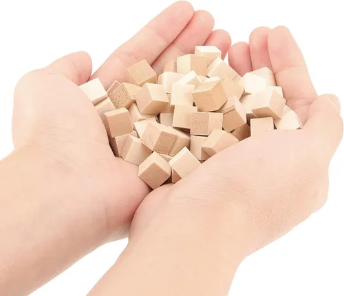 Vista 2 de Bloques de madera sin terminar de 0.4 in, paquete de 500 cubos de madera pequeños para manualidades y decoración del hogar