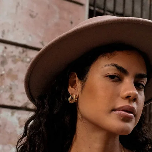 Vista 5 de MYEARS - Arracadas para mujer, con forma de C abierta, con relleno de oro de 14 quilates, joyería pequeña, sencilla, hecha a mano e hipoalergénica